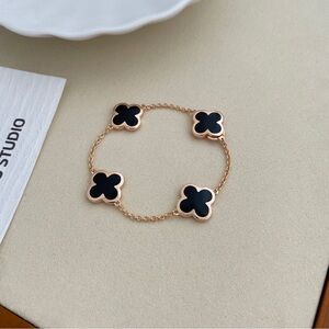 Van Cleef & Arpels bracelet